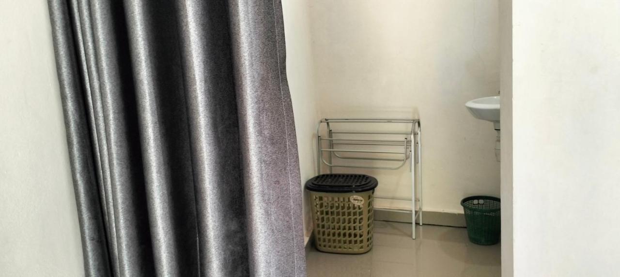 Sakila Homestay Kuta  Exteriör bild
